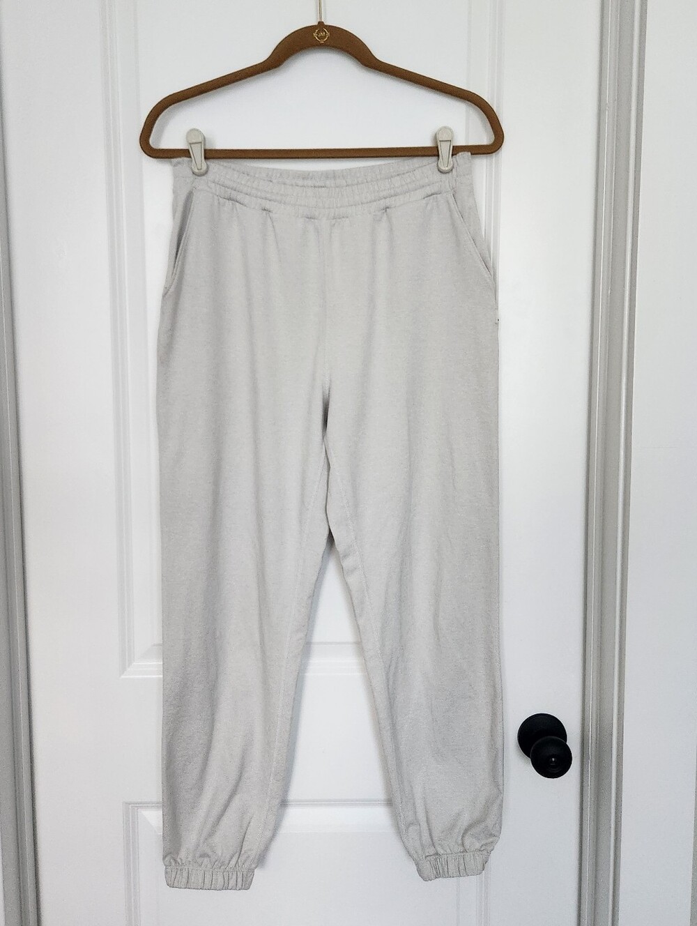 Vuori Casual Athletic Joggers Pants Light Grey Small
